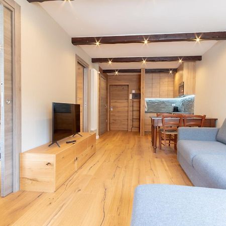 Bilocale Vicino Al Cretaz Con Posto Auto - As28 Apartment Бройл-Червиня Екстериор снимка
